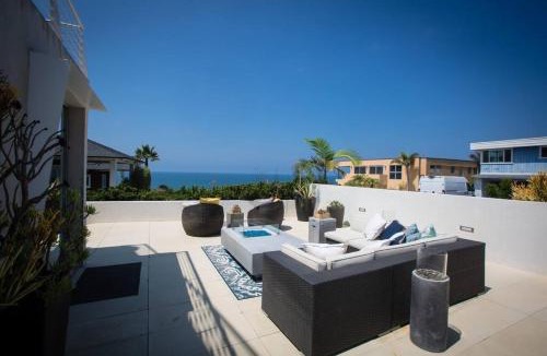 Del Mar Villa | Amazing Views! Walk to the Beach! Pool and Spa!