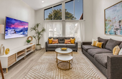 Torrance House | Amazingly Designed Outstanding Torrance Home | LUX