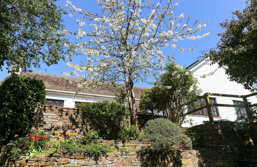 Chapel Amble House | Amble Forge sleeps 8, games room, welcomes dogs, ample parking + garden areas