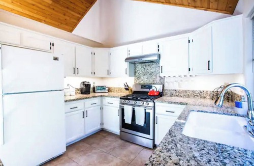 Arrowhead Villas Cabin | Among the Pines + BBQ & 2 Patios + Incredible View