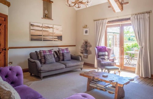 Pooley Bridge Cottage | An attractive and spacious cottage close to the River Eamont.