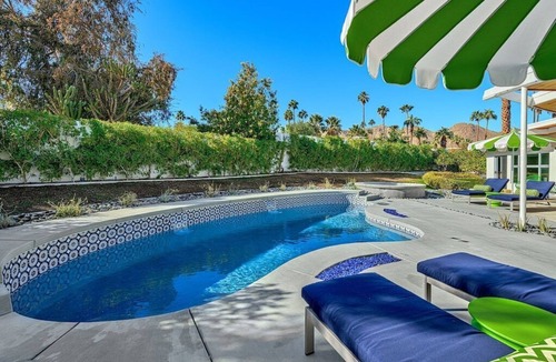 Magnesia Falls Cove House | An Extra Hour of Sunshine, Southern California Desert