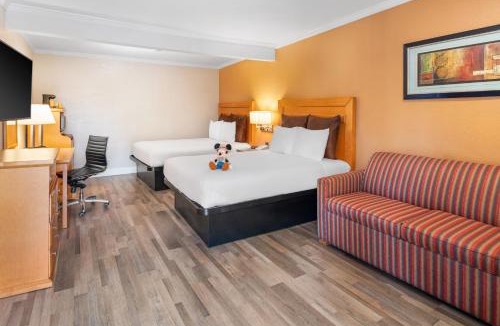 Anaheim Resort Hotel | Anaheim Islander Inn and suites near Park and Convention center