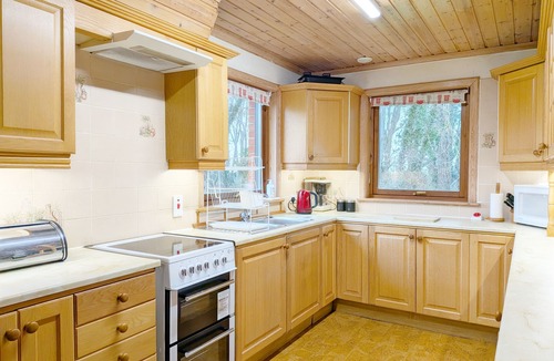 Middleton-on-Sea Cottage | Ancton Way by the Sea - sleeps 9 guests in 4 bedrooms