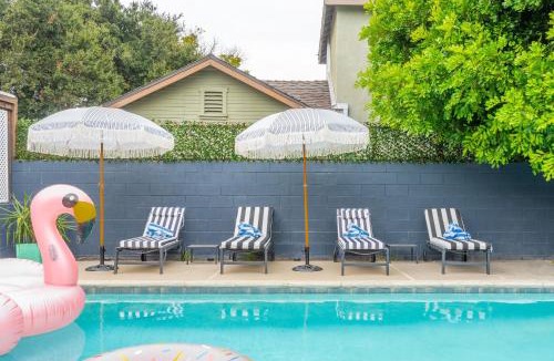 NoHo Arts District House | Angel&Rose Universal Hollywood Heated Pool House King Bed