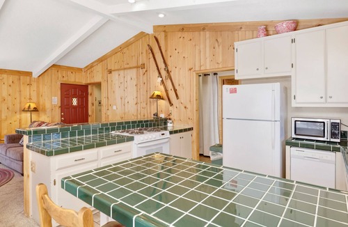 Moonridge Cabin | Angels Camp Retreat at Big Bear Lake