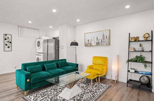 Altadena Apartment | Apartment ∙ 2 bedrooms ∙ 6 guests