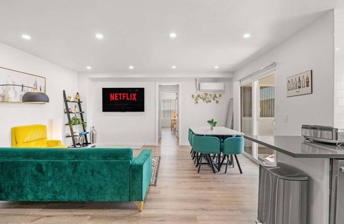 Altadena Apartment | Apartment ∙ 2 bedrooms ∙ 6 guests
