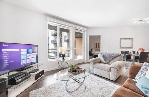 Burbank Apartment | Apartment ∙ 2 bedrooms ∙ 4 guests