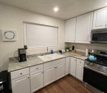 Fresno Apartment | Apartment ∙ 2 bedrooms ∙ 3 guests