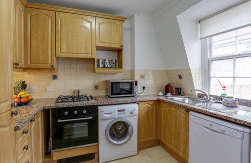Mayfair Apartment | Apartment-Executive-Private Bathroom-Terrace
