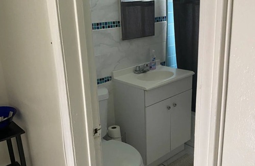 Hawthorne Apartment | Apartment near LAX #D