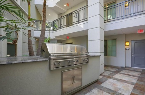 Sawtelle Apartment | Apartments near Santa Monica
