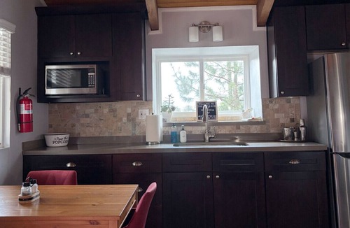 Wrightwood House | Apple Avenue Flat in Wrightwood