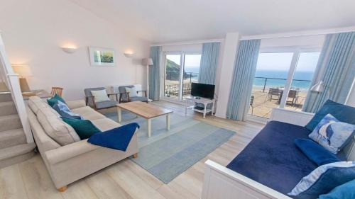 Putsborough Apartment | Apt 16 Seaviews Slps 5 Indoor Heated Pool