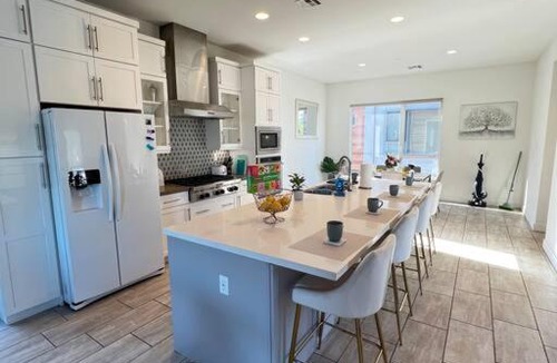 Arcadia Apartment | Arcadia Best for Family 4b3.5b SPACIOUS TOWNHOUSE