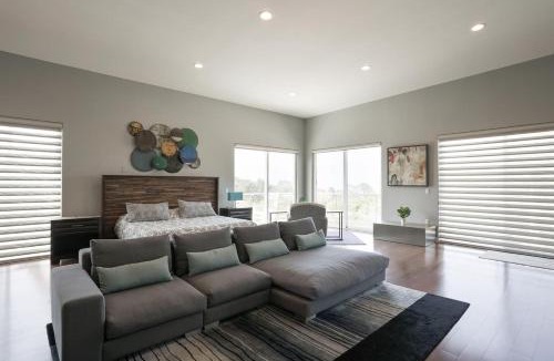 La Jolla Farms House | Architectural Gem La Jolla Oceanview surf and golf