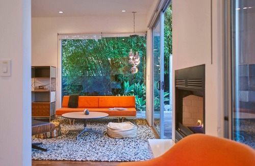 Sunset Park House | Architectural Modern Bungalow with Spa