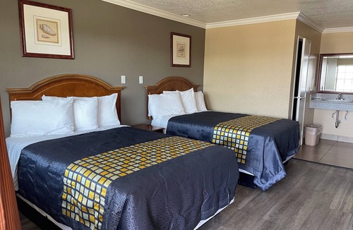 Riverside Hotel | Arlington Inn