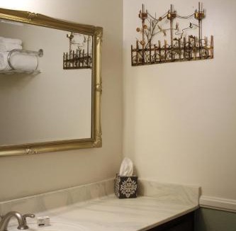 Lake Arrowhead Bed & Breakfast | Arrowhead Lake Inn