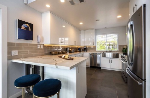 Warm Sands House | Art Club - South Palm Springs