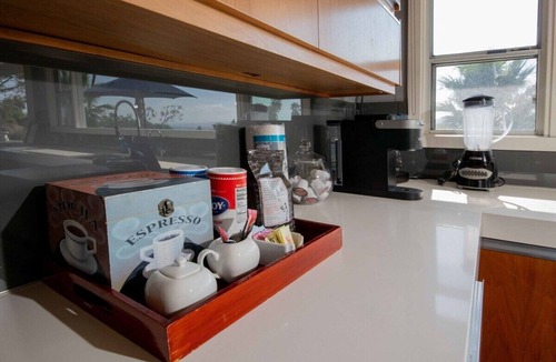 El Miradero House | As seen on Bravo TV. Amazing City Views, with expansive terrace, pool & spa