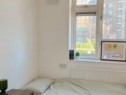 Swiss Cottage Apartment | Asthet London Spacious 3 Bed Duplex Near City Center