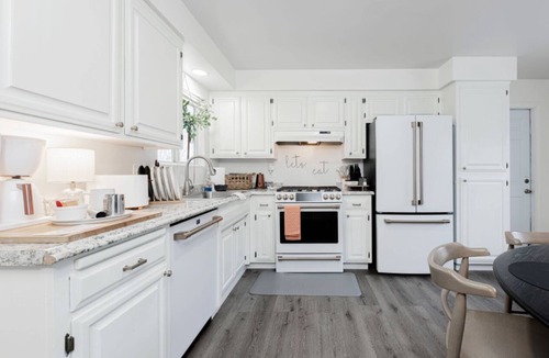 Tehachapi House | At Home in Downtown Tehachapi Traveling Professionals Welcome
