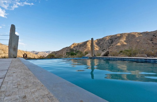 Morongo Valley Cottage | Athena Cottage- Panoramic Views on 25 acres at gated and private Hidden Passage