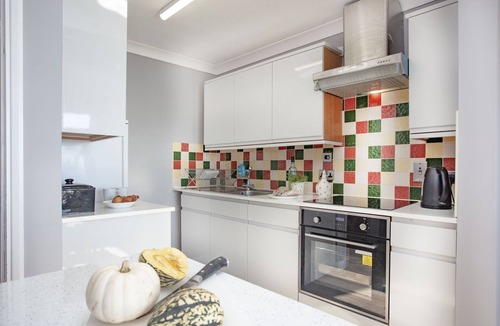 Newlyn Apartment | Atlantic View - an apartment that sleeps 4 guests in 2 bedrooms