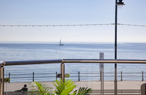 Newlyn Apartment | Atlantic View - an apartment that sleeps 4 guests in 2 bedrooms