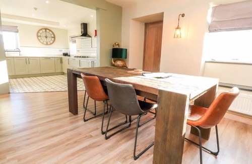 Fourstones Near Bentham Cottage | Austwick, Long Preston