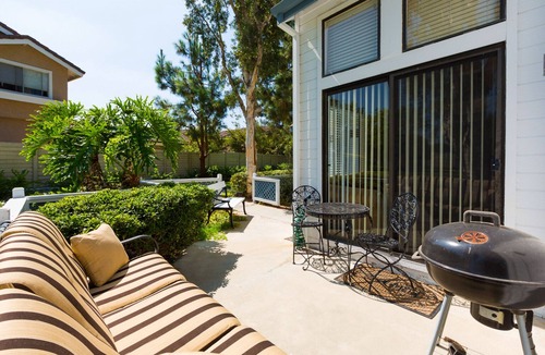 Woodbridge House | Available Oct 15th. Clean & Quiet Townhome, Irvine Woodbridge - Pool & Spa