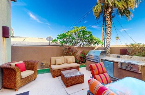 La Quinta Cove House | Avenue Rubio Retreat Permit# 66636