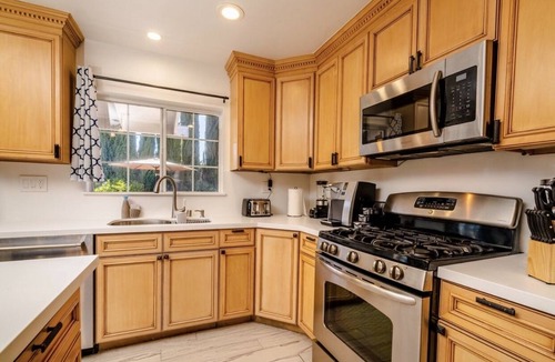 West Hills House | Awesome House w/Heated Pool