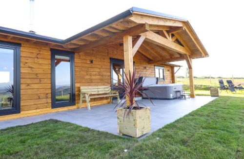 Aberhosan House | Bacheiddon Log Cabin