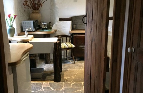 Compton Martin House | Basement Flat with underfloor heating