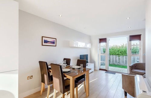 Padstow Villa | Bay Retreat Villa (sleeps 6)