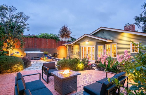 Roseville - Fleet Ridge House | Bay Skyline | Hot Tub + Fire Pit | Point Loma