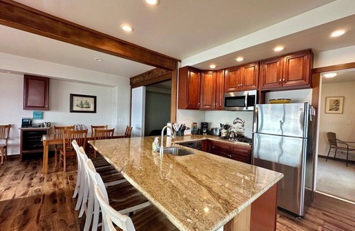 Old Town House | Bayfront Two Bedroom OVER the Water! Beach, Balcony & Pet friendly
