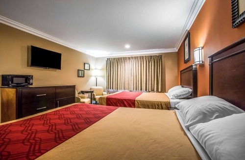 Ontario Hotel | Baymont by Wyndham Ontario
