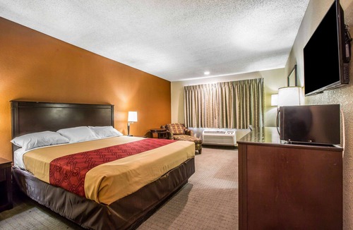 Ontario Hotel | Baymont by Wyndham Ontario