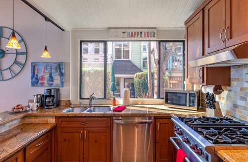 Mission Beach House | Bayside Breeze |3BR Waterfront Patio & Sunset Views