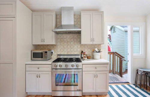 Inverness House | Baytree Cottage | Beautiful Stay w/Amazing Views