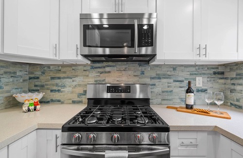 Central Mission Beach House | Beach-2-Bay 1br | Mission Beach | AC | Shops