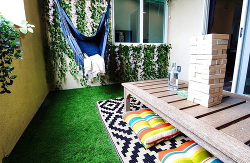Lawndale Condo | Beach Breeze Bungalow King