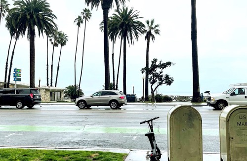 Verdugo Viejo Apartment | Beach Front Loft at Santa Monica Pier