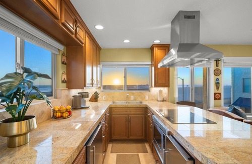 Huntington Beach Condo | Beach Front - On the SAND, shoreline, ocean, beach, HB Pier and bike path views.