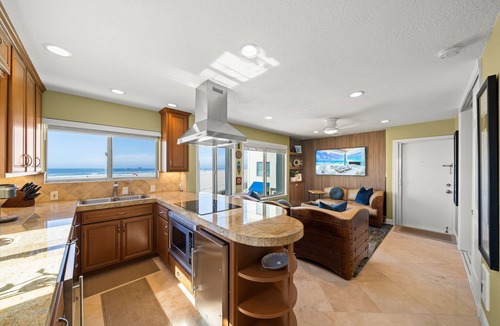 Huntington Beach Condo | Beach Front - On the SAND, shoreline, ocean, beach, HB Pier and bike path views.