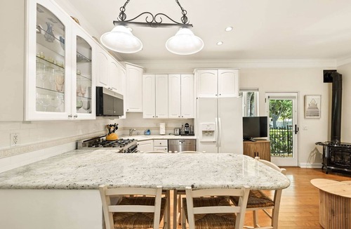 West Beach Apartment | Beach Getaway — 2 blocks to the Beach and Funk Zone